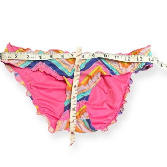 VICTORIA’S SECRET Women’s Rainbow Chevron Cheeky Bikini Bottom Size Small - Picture 6 of 6